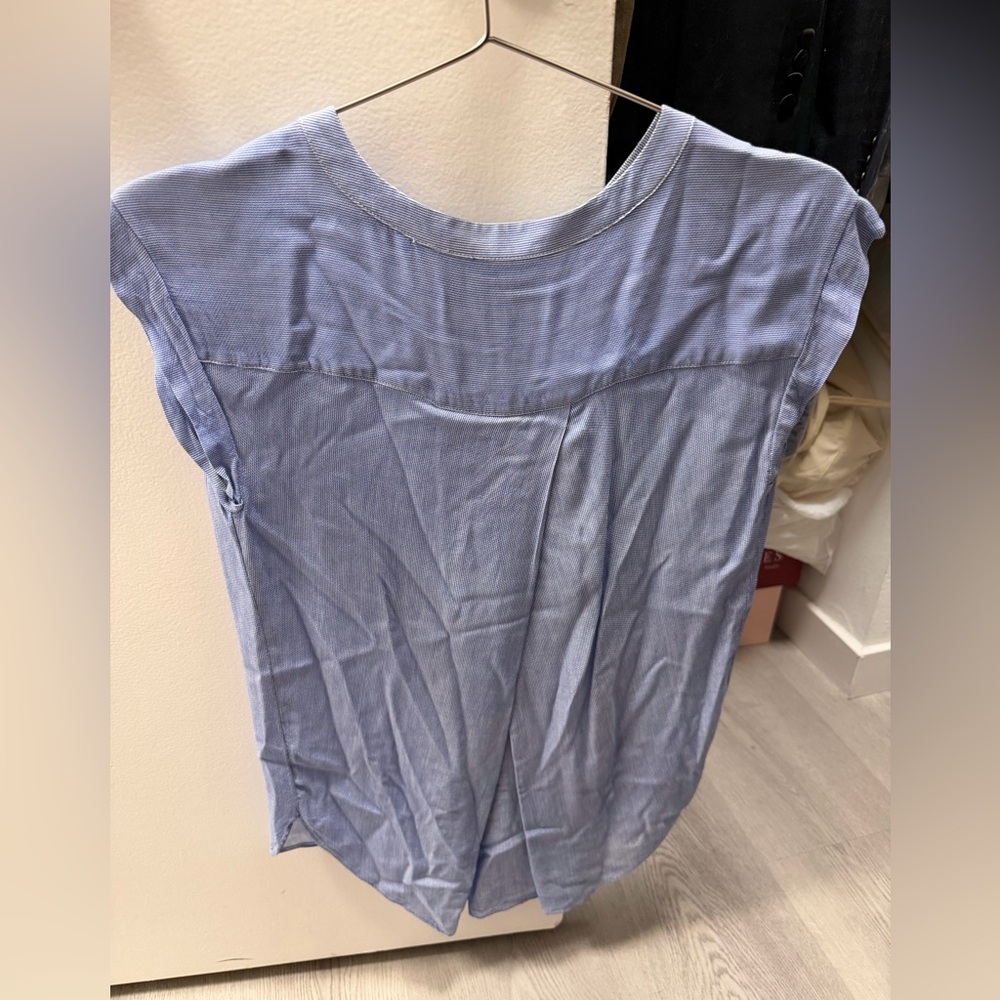 LOFT button down capped sleeve blouse - image 4